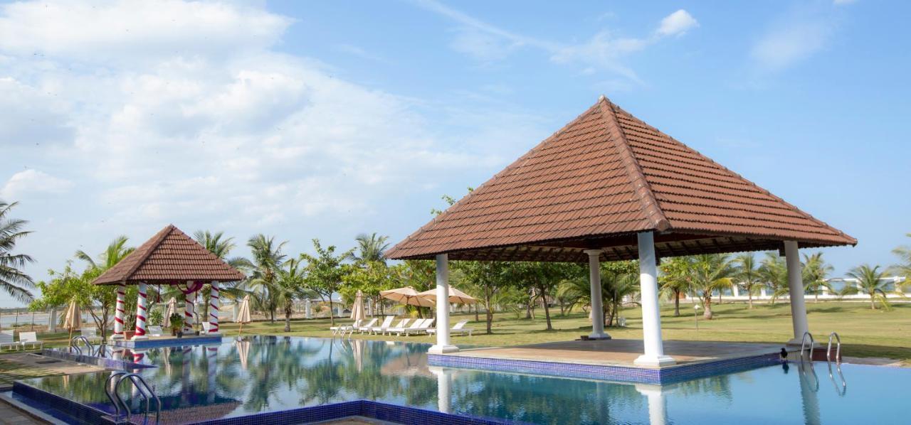 Le Pondy Hotell Pondicherry Exteriör bild
