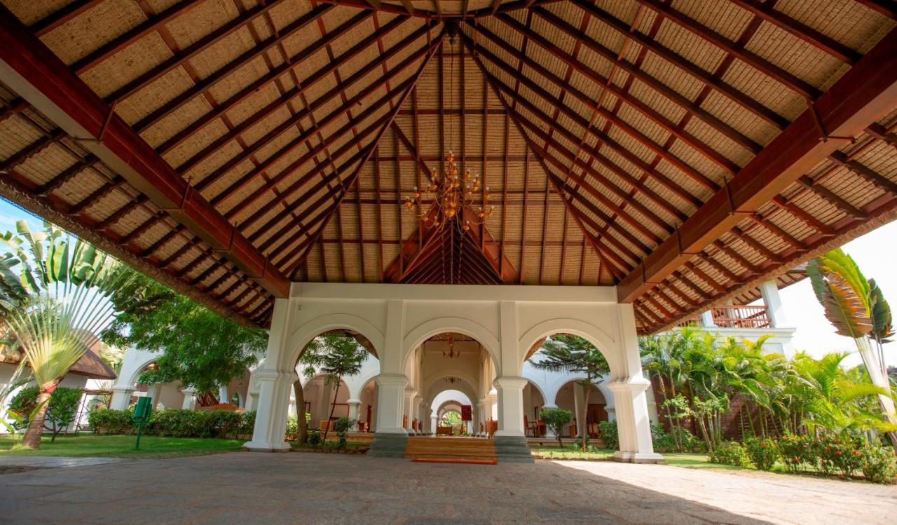 Le Pondy Hotell Pondicherry Exteriör bild