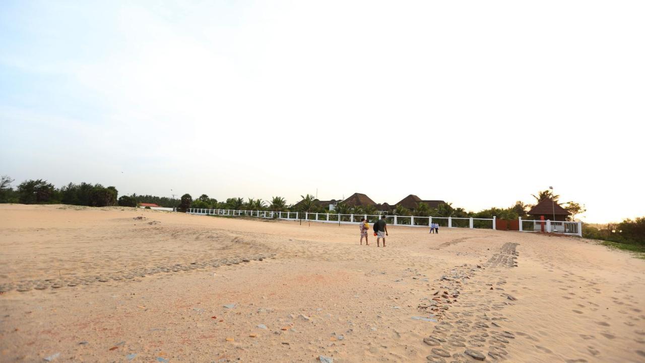 Le Pondy Hotell Pondicherry Exteriör bild