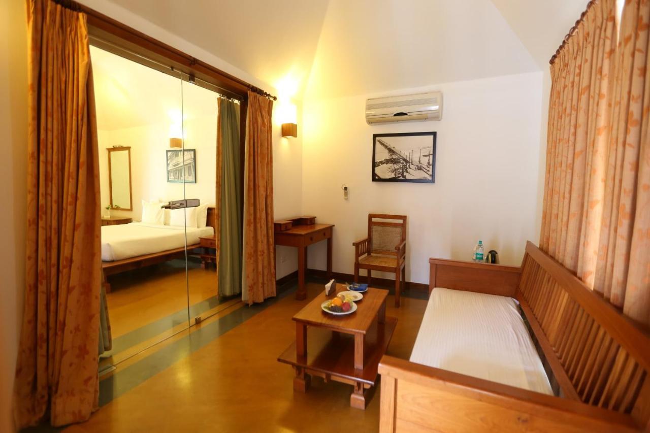 Le Pondy Hotell Pondicherry Exteriör bild