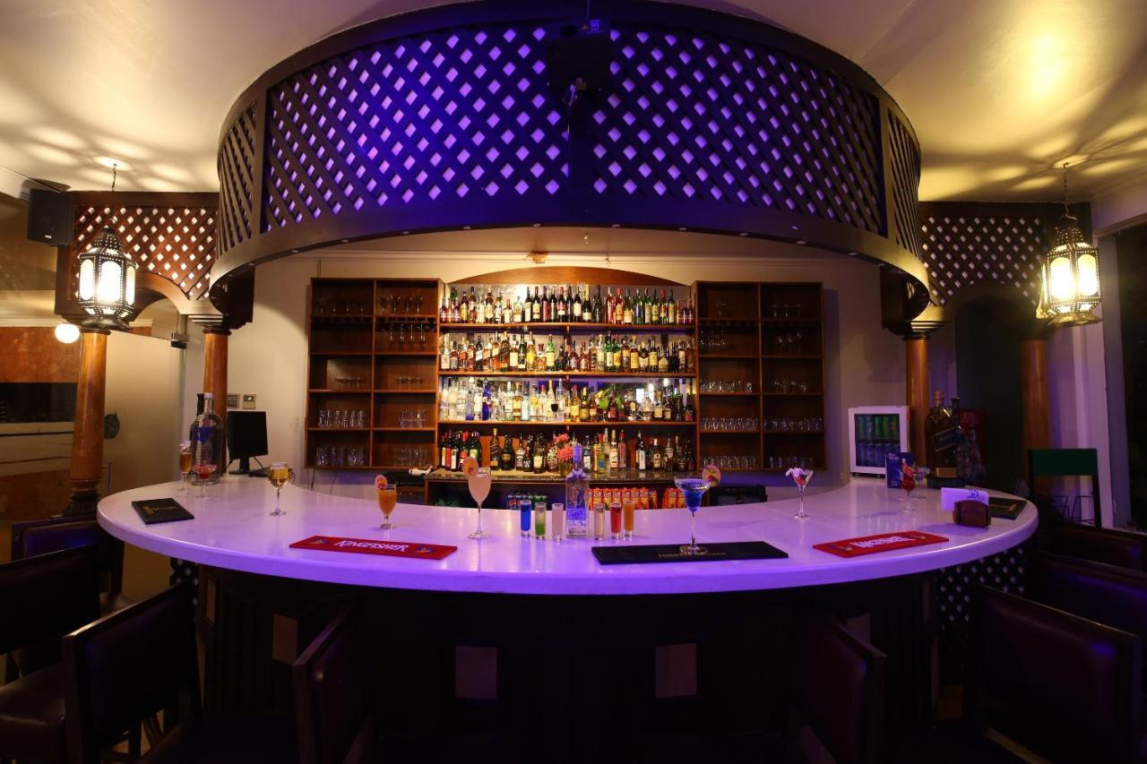 Le Pondy Hotell Pondicherry Exteriör bild